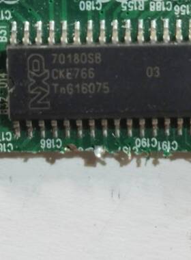 议价70180SB 拆机带板芯片 数量有61只 有要的联