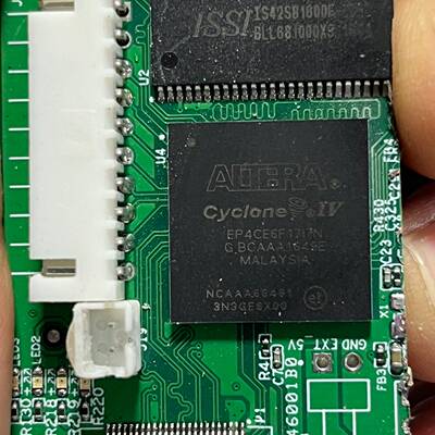 议价拆机带板芯片 EP4CE6E22C8N 数量有16个 EP4