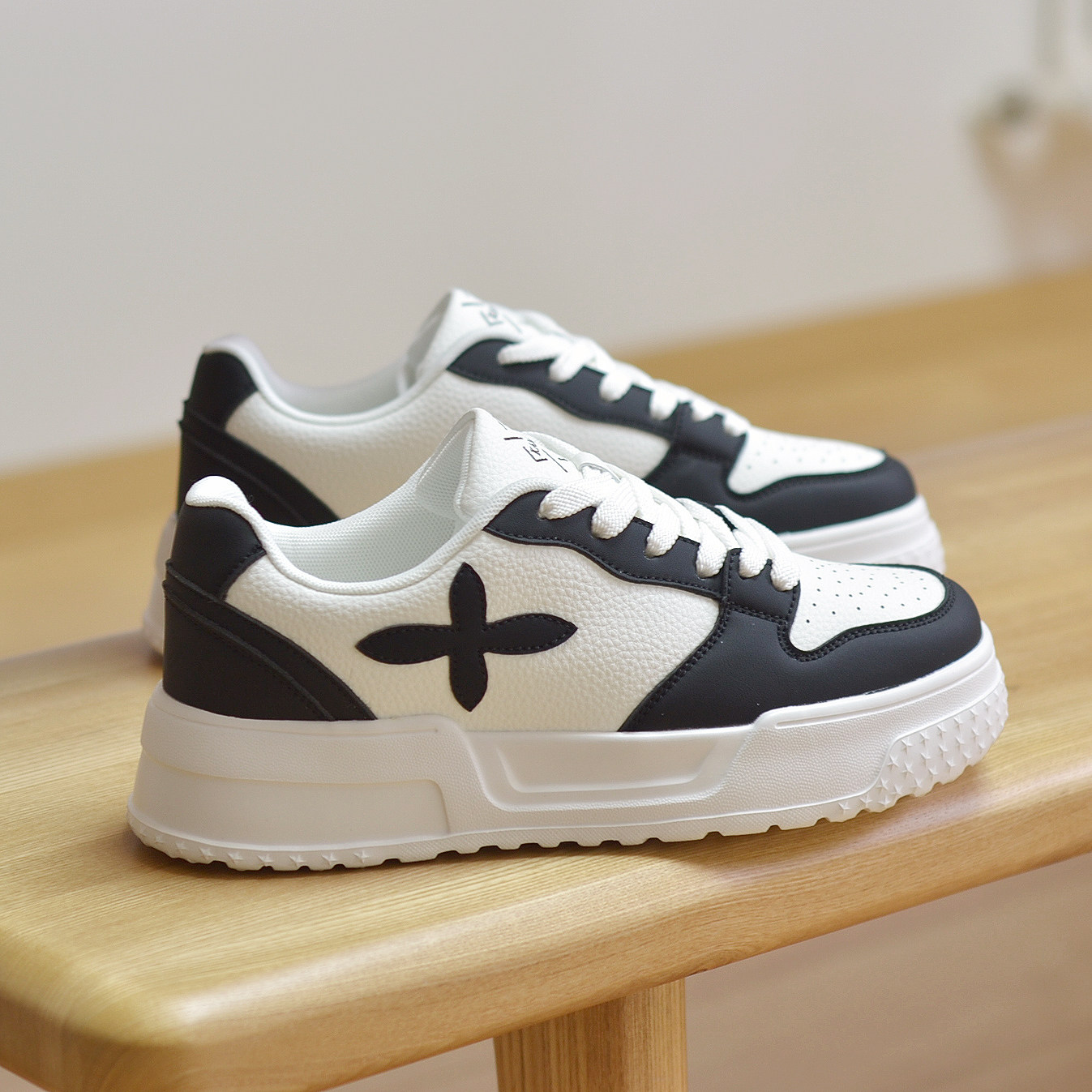 潮牌网红厚底运动板鞋防滑百搭小白鞋轻便透气老爹鞋学生休闲鞋,流行男鞋,时尚休闲鞋,淘宝优惠券,粉丝福利购,淘宝优惠卷