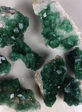 天然绿萤石晶簇原石水晶摆件