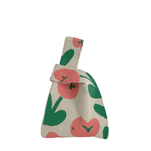 包包斜挎包女韩版新款出行百搭便携手腕包花朵零钱包包针织