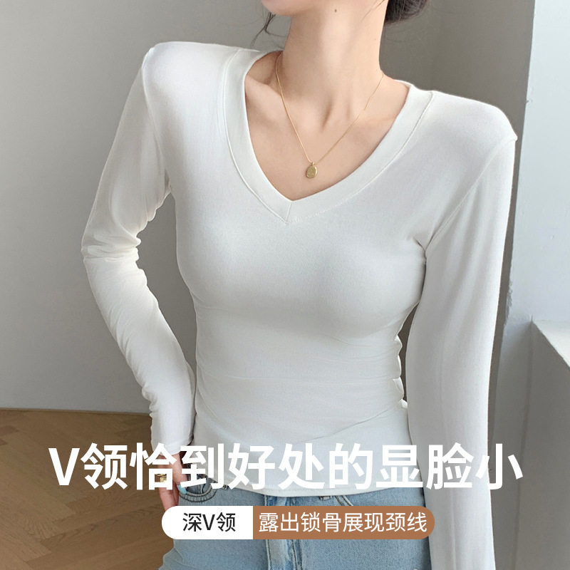 爱心V领打底衫女内搭外穿设计感修身显瘦白色长袖t恤正肩秋季上衣