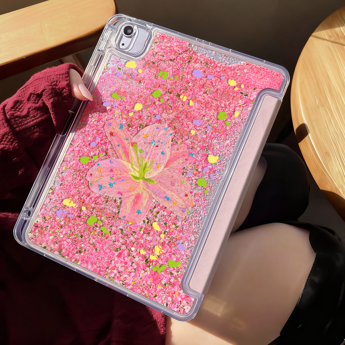 ipad带笔槽流沙壳背面如花瓣飘落