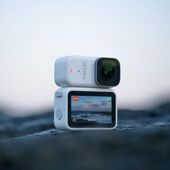 第一人称视角 Xtra 防水磁吸高清防抖 运动相机 Atto 可穿戴式