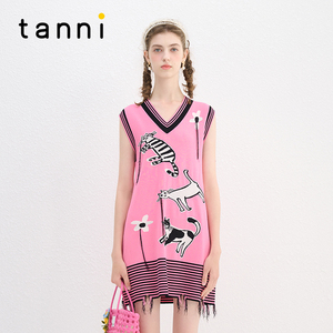 tanni甜美俏皮减龄中长款无袖提花针织V领连衣裙TN11KN202A