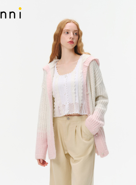 tanni25秋冬新款温柔浪漫休闲薄雾粉渐变连帽针织开衫TO31KN204A
