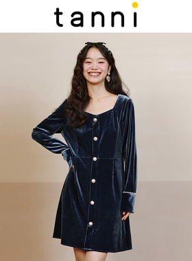tanni秋冬新品轻奢优雅灵动方领收腰丝绒连衣裙TL31DR605A