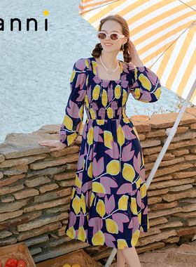 tanni25秋季新款柠檬女孩印花司马克A字度假显瘦连衣裙TN11DR163A