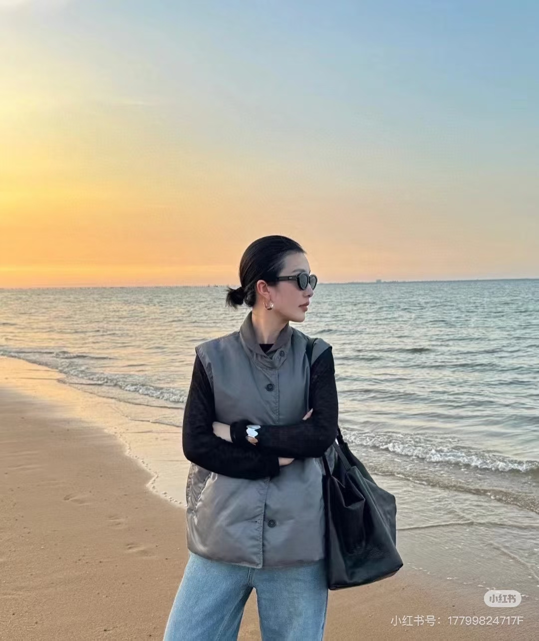 yp羽绒马甲 扣子款