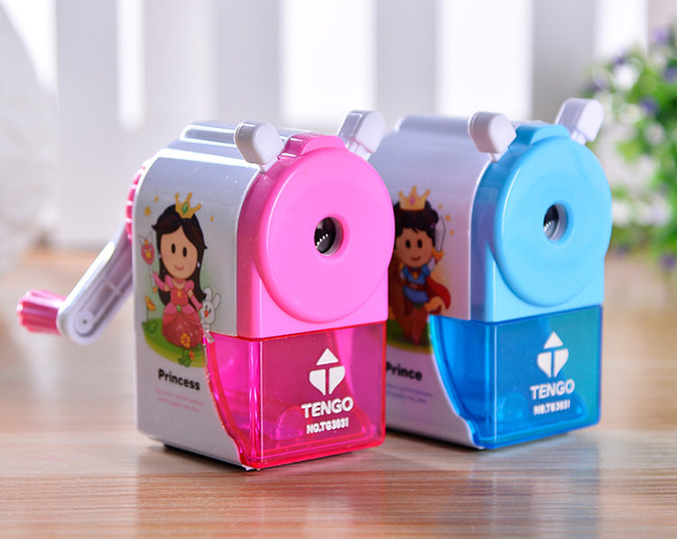 削笔刀 儿童手摇卷笔刀 削笔机 学习用品创意铅笔卷笔器 文具包邮|ruв категории электронный словарь/электрический бумажных книг/канцелярские принадлежности, повседневной школьных принадлежностей, точило/точило - от Buy2taobao.com для оказания профессиональной услуги покупки агента Taobao