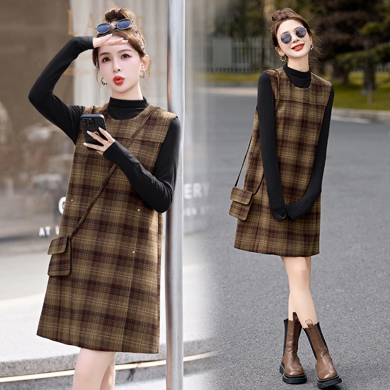 秋冬连衣裙2025新款小香风千金格子针织打底毛呢背心裙套装配包包,女装/女士精品,时尚套装,淘宝优惠券,粉丝福利购,淘宝优惠卷