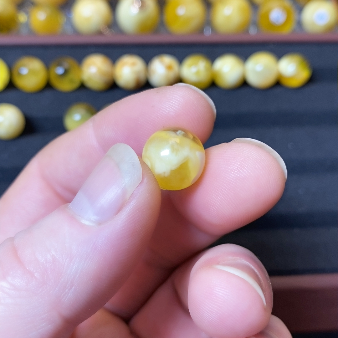 2-2/12.8金白溶洞蜜蜡单珠