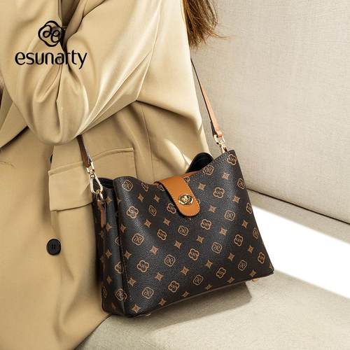 斜挎包大容量通勤老花包新年礼物