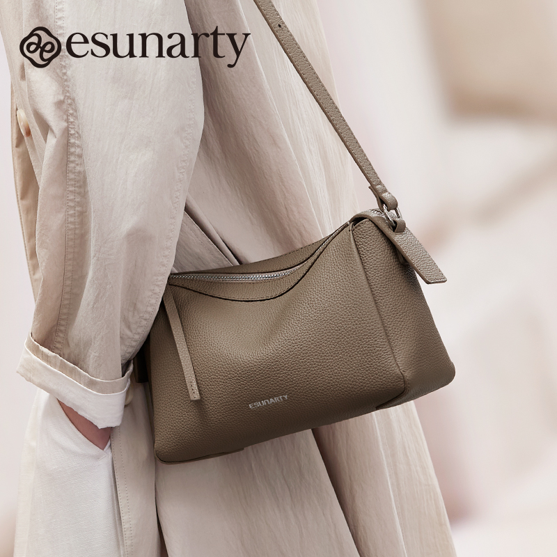 真皮斜挎包包女士2025新款头层牛皮大容量妈妈包高级感单肩腋下包