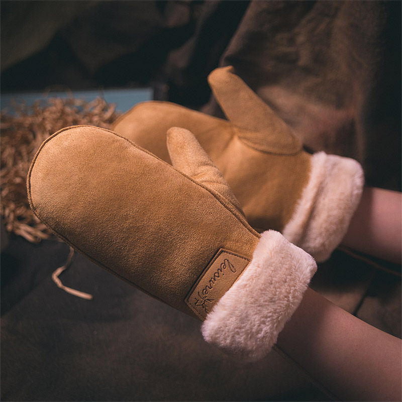 手套女秋冬韩版可爱保暖加厚加绒麂皮绒学生挂脖手套全指包指手套