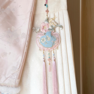 云深雾浅 原创双面刺绣清新山茶花香囊汉服禁步古风挂件 山茶雪落