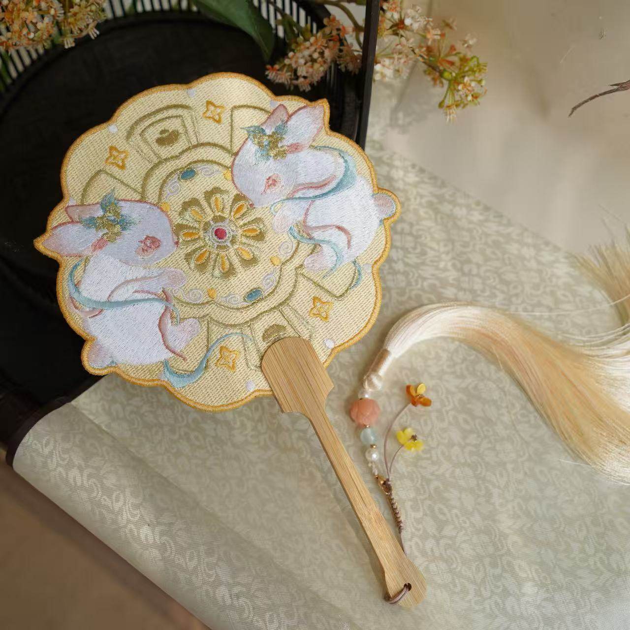 云深雾浅 仙兔灵宝 原创双面刺绣汉服团扇中秋扇子古风扇装饰配饰,家居饰品,工艺扇/团扇/喜扇/折扇,淘宝优惠券,粉丝福利购,淘宝优惠卷