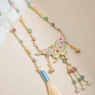 云深雾浅 奶黄锦玉 原创百搭蝴蝶汉服璎珞粉色清新项链长流苏背云