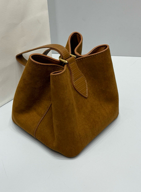 2025麂皮绒水桶包简约百搭单肩斜挎包高级感小众设计手提包晚宴包