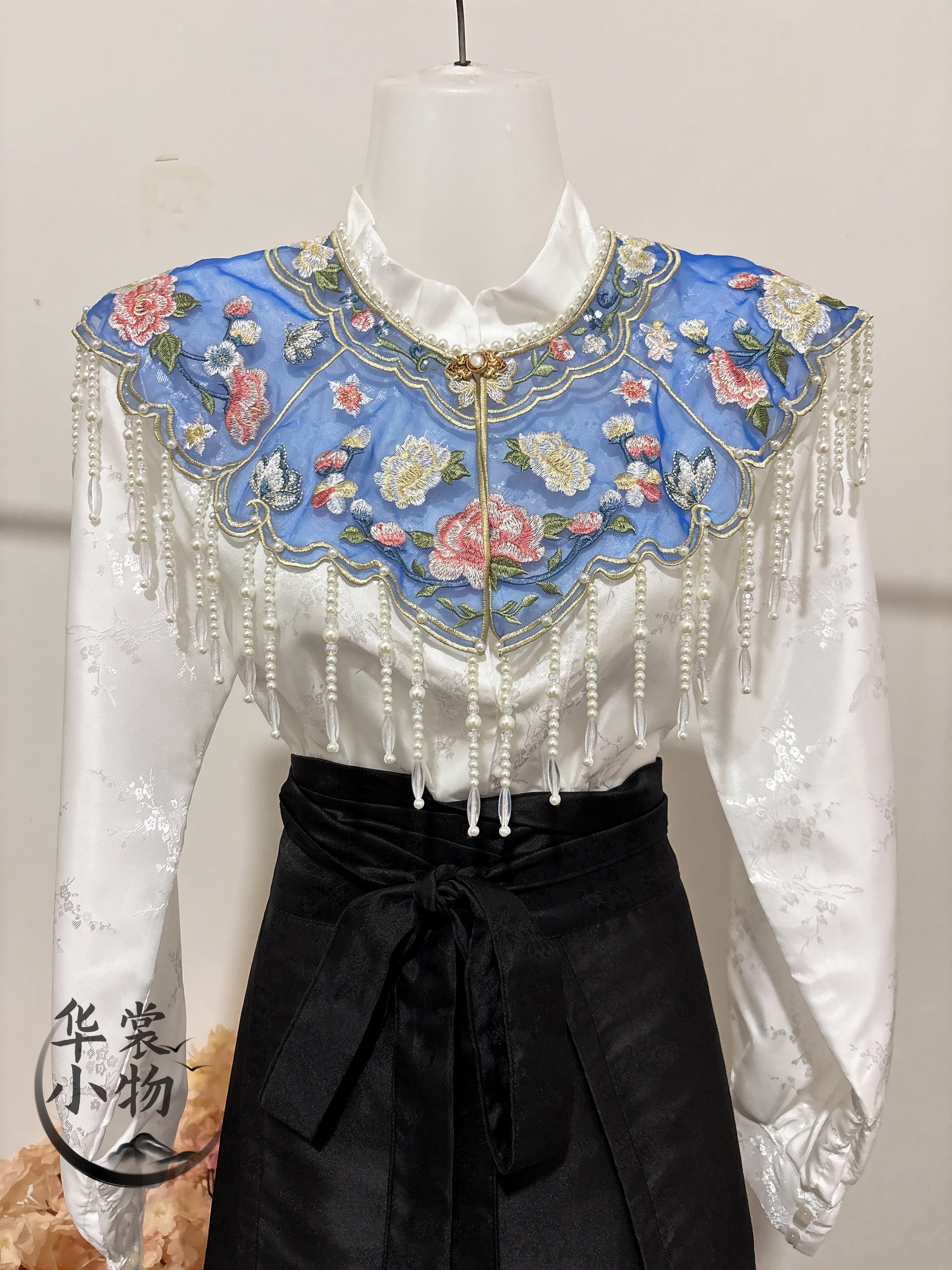 【叠翠】新中式云肩国风成人蓝色重工刺绣流苏正品披肩时尚配饰