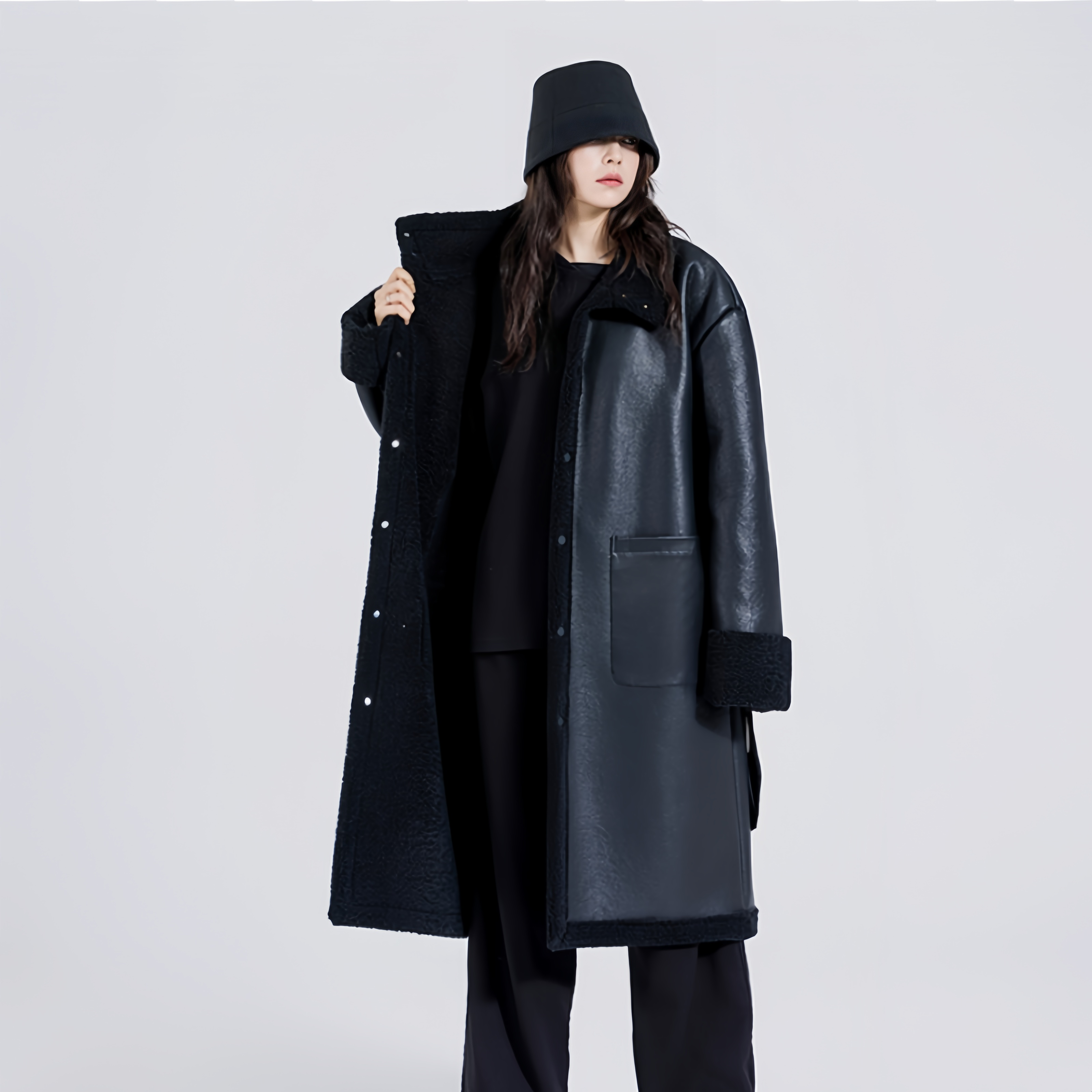 高级感皮毛一体长款过膝黑色大衣