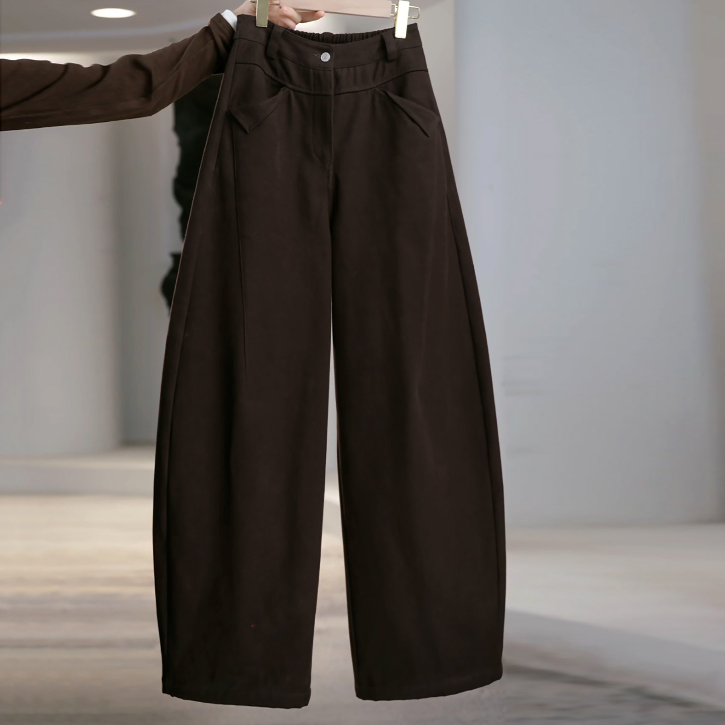 咖啡色加绒加厚保暖弯刀裤