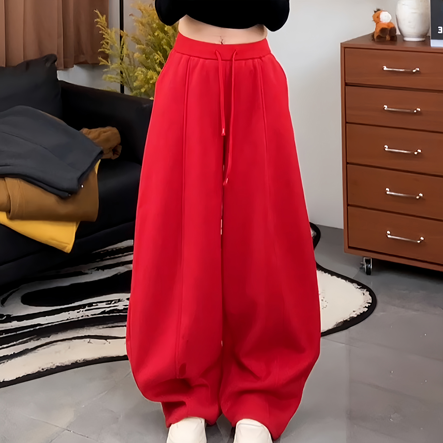 红色松紧腰抽绳加绒加厚休闲卫裤