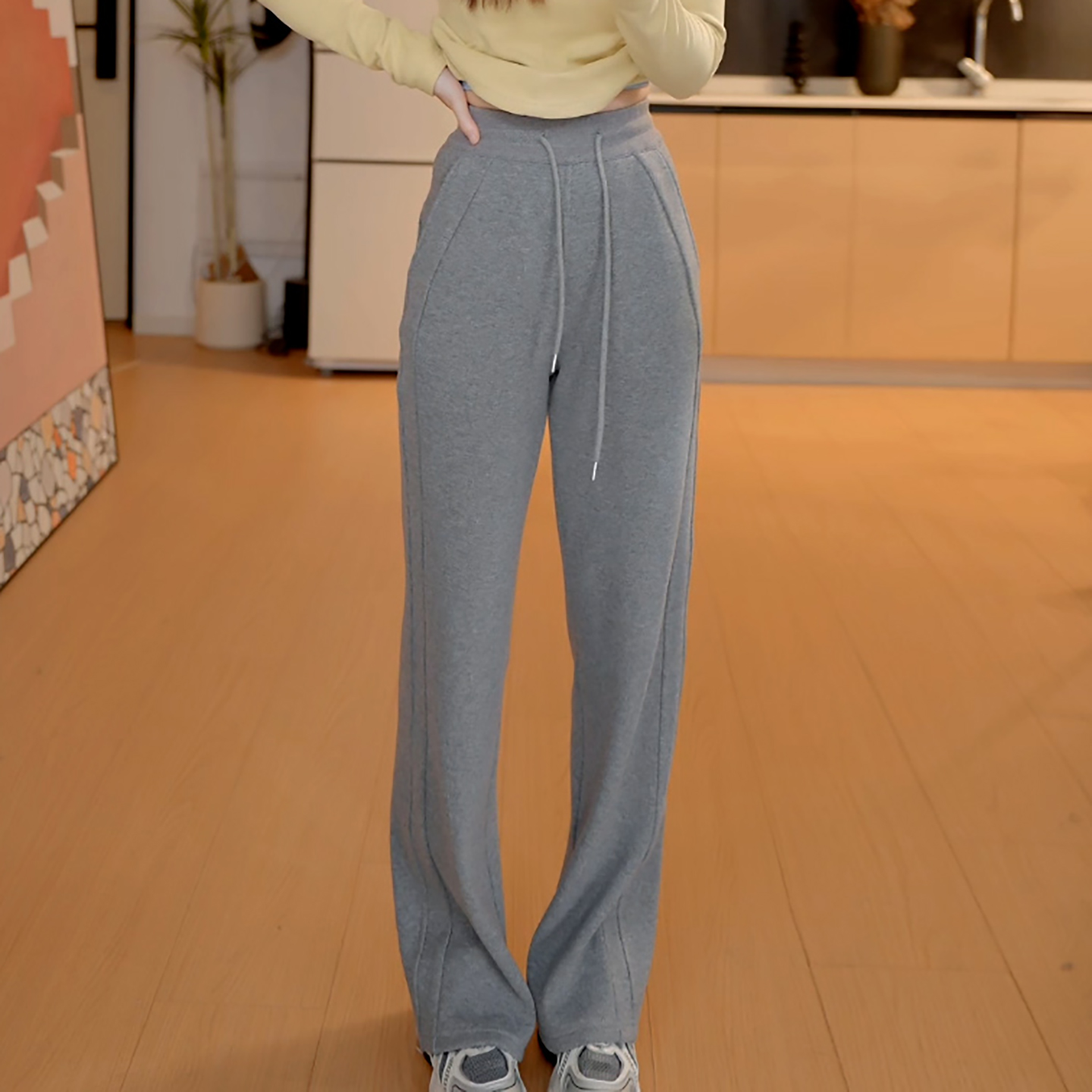 浅灰色加绒加厚运动休闲直筒卫裤