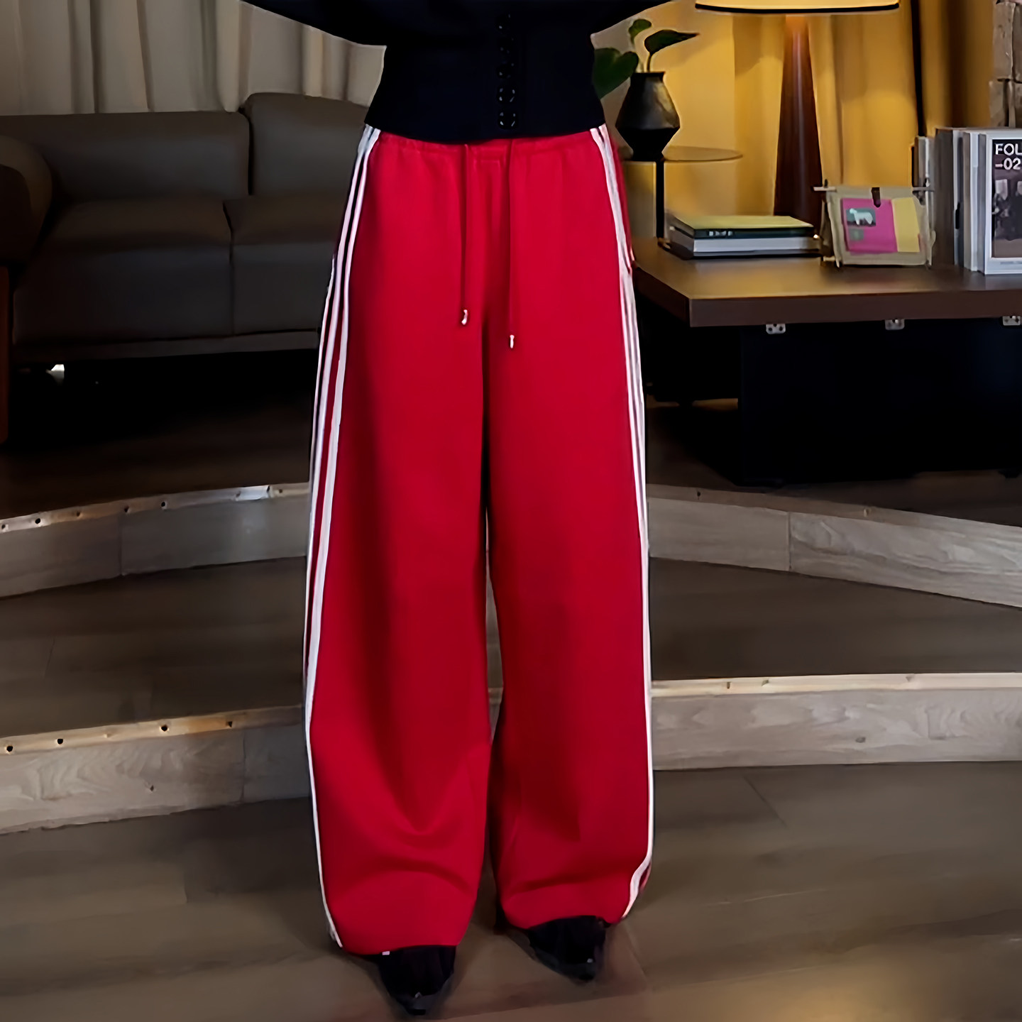 Ader运动休闲直筒卫裤女2026春季新款松紧腰抽绳侧条纹阔腿拖地裤,女装/女士精品,大码裤装,淘宝优惠券,粉丝福利购,淘宝优惠卷