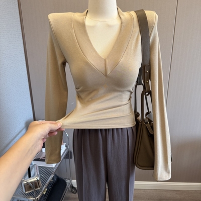 加绒垫肩上衣V领紧身长袖T恤打底