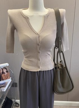 v领针织衫开衫女中袖紧身打底衫