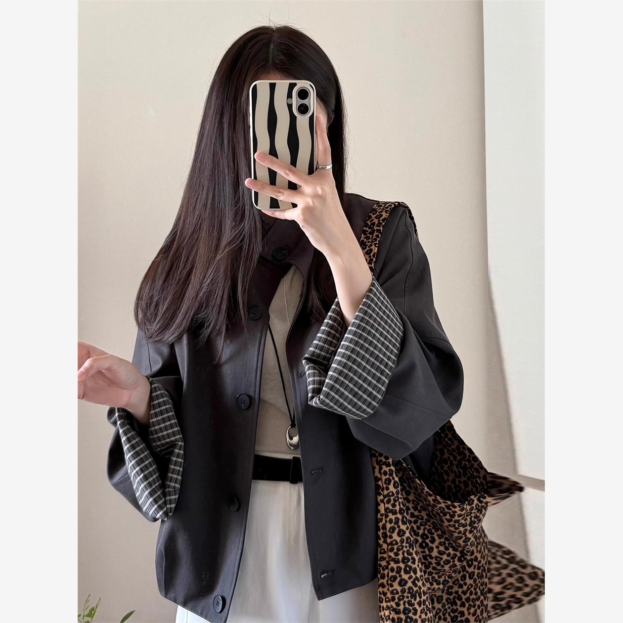 短款风衣外套女2025早秋季新款巨好看的小个子爆款韩系穿搭薄上衣