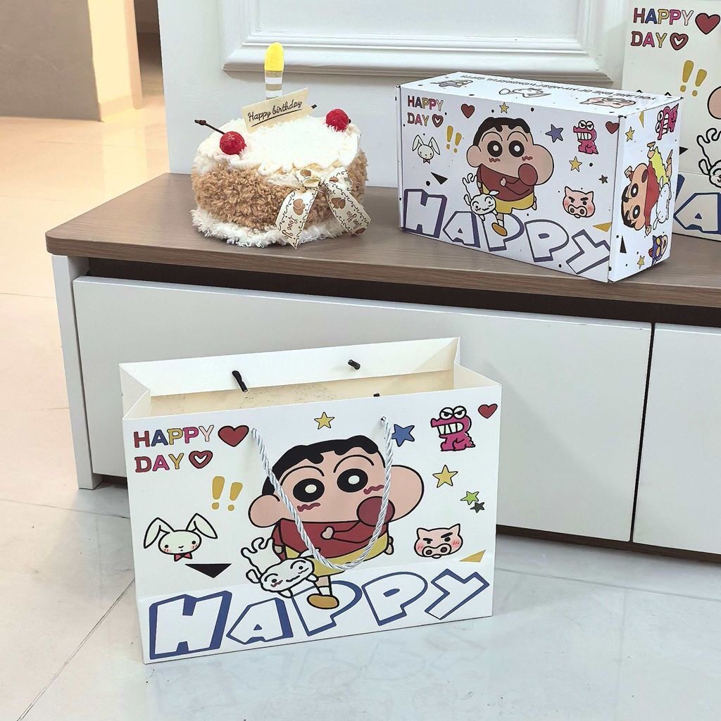 蜡笔小新大尺寸飞机盒包装盒加硬加厚空盒带袋子礼品盒可爱礼物袋