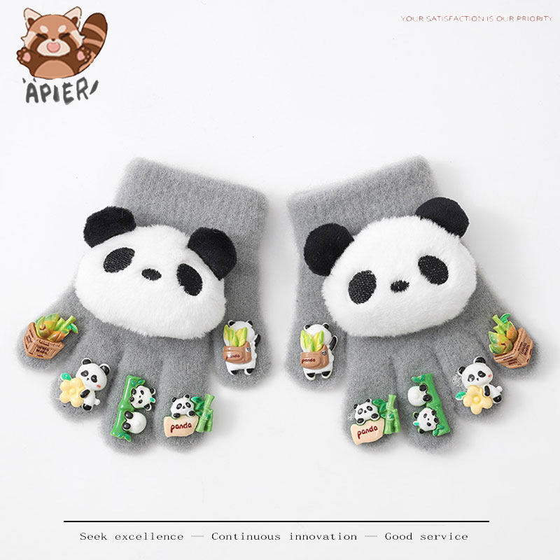 可爱卡通熊猫儿童毛绒手套男女童冬季防寒保暖全包五指可触屏手套