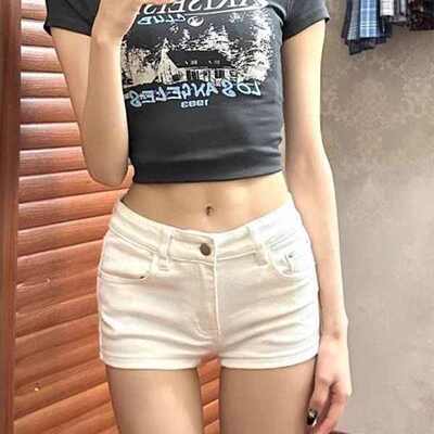 白色辣妹牛仔超短裤女夏季新款低腰紧身显瘦弹力百搭a字包臀热裤