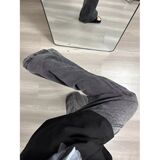灰色
