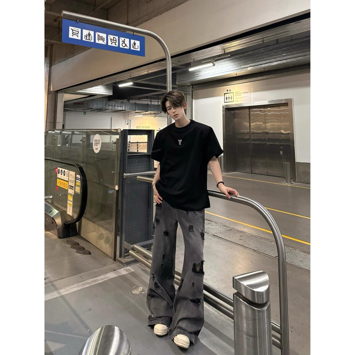新款金属装饰重磅垫肩T恤高级感廓形短袖T恤513DX1475P30,男装T恤,星座513