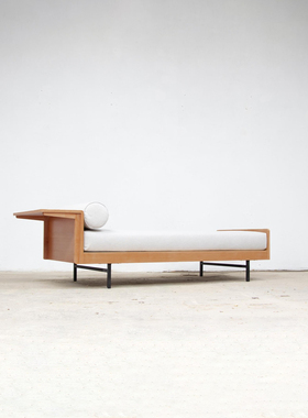 野木扶疏 MCM 中古实木质沙发床 daybed可拆洗布艺坐卧两用中小型