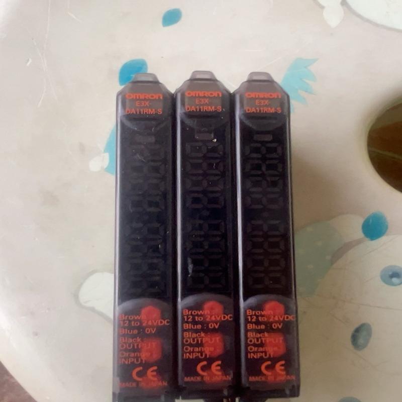（请询价）原装E3X-DA11RM-SOMRON光纤放