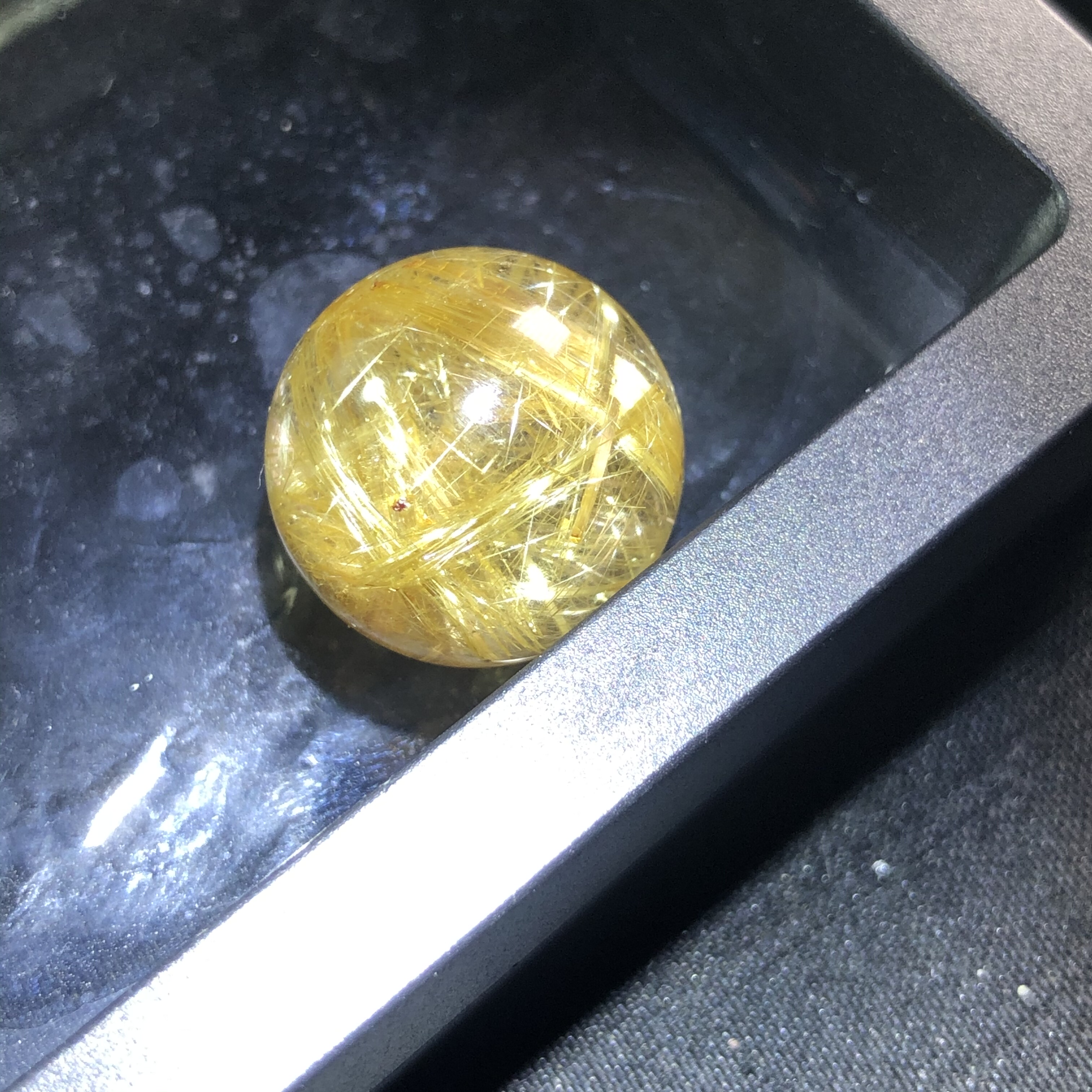 16.3毫米只做原矿无任何优化天然猫眼钛晶单珠