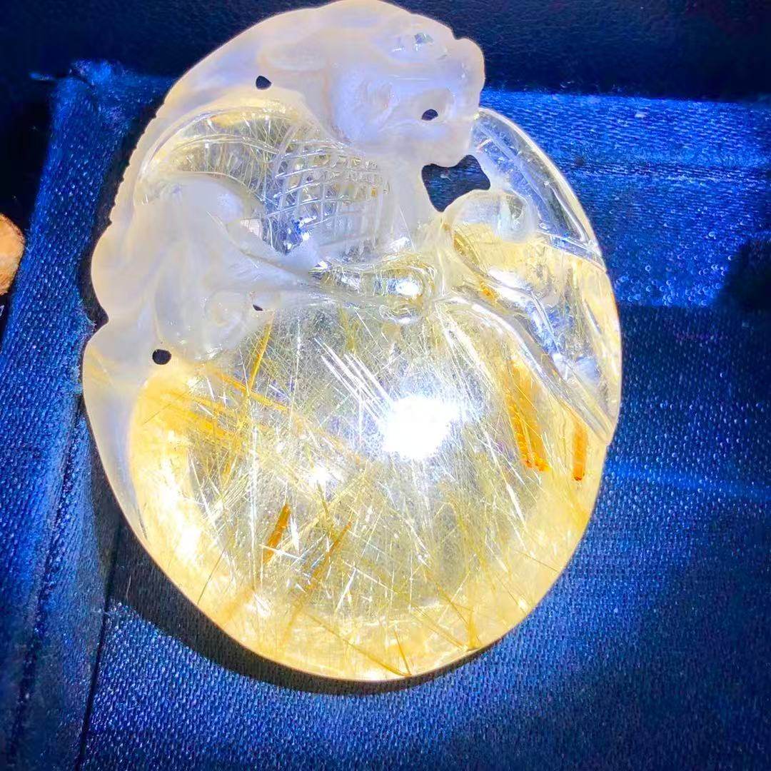 老矿福利大漏巴西金钛晶水晶雕刻貔貅吊坠