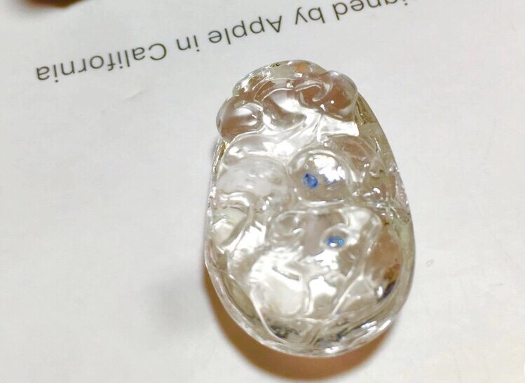 天然全包蓝宝石俏色雕刻水晶吊坠