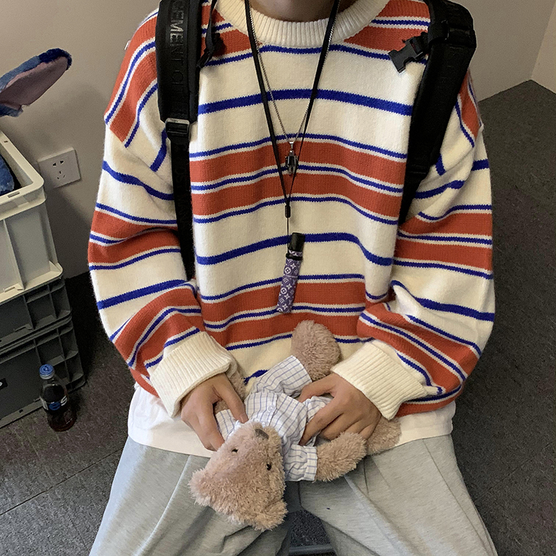 Striped sweater loose and lazy in autumn and winter