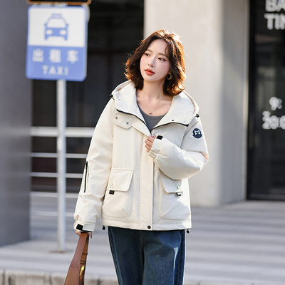 鸭鸭正品2025冬季新款羽绒服女短款韩版休闲加厚冲锋衣工装派克服