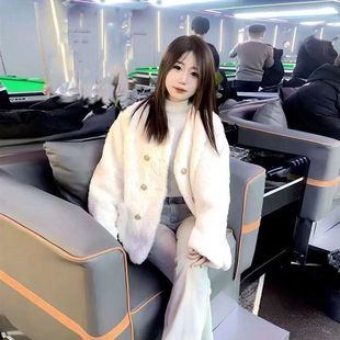网红同款气质甜辣减龄小众羊羔毛绒秋冬外套小个子香风高级上衣