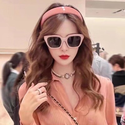 22赛家凯旋门logo时尚墨镜女小红书网红同款粉色白色方框太阳眼镜