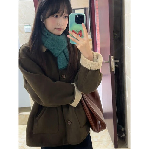 冬季复古皮毛一体羊羔绒棉服女