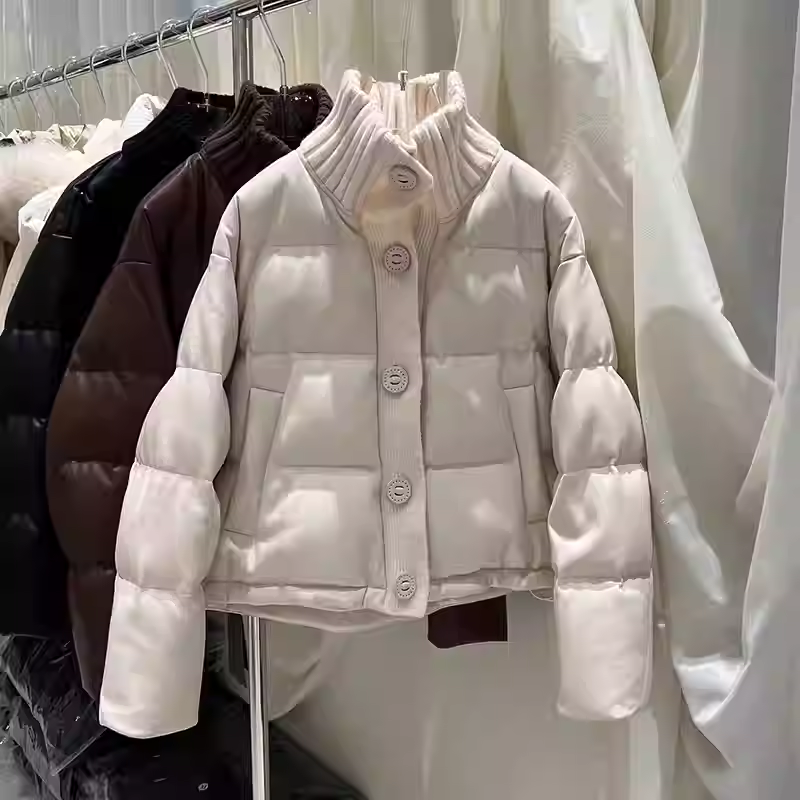 设计感拼接针织领短款羽绒服女韩版时尚 PU 皮面料保暖鸭绒外套女