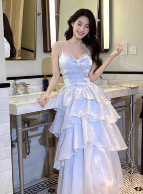 法式小资蓝色吊带修身连衣裙生日礼服蝴蝶结设计小众优雅多层次裙