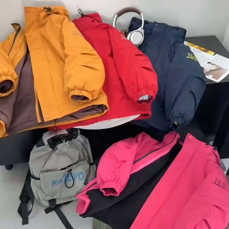 儿童中大童加棉三合一冲锋衣外套